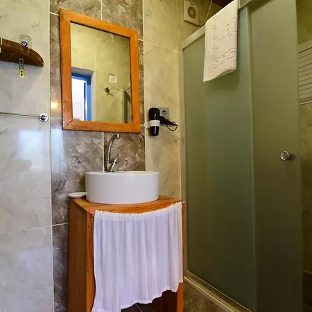 Bed and Breakfast Eleni Seferihisar